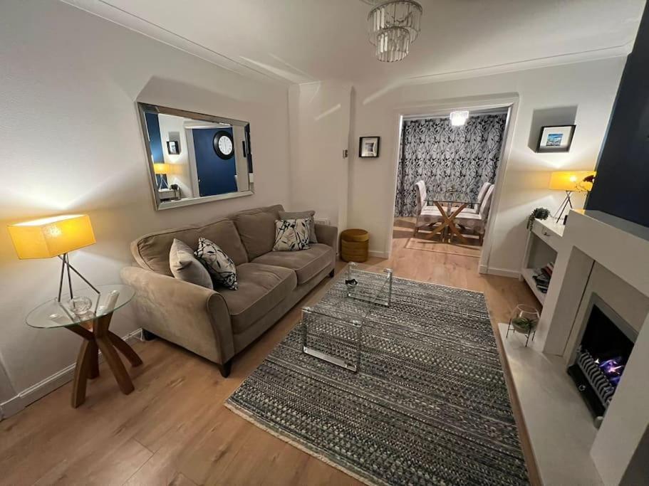 Delightful, Central 3 Bedroom House With Garden & Free Parking Инвернесс Экстерьер фото